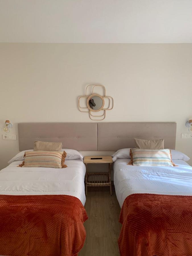 Pension Cantabrico Navia Esterno foto